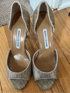 Manolo Blahnik Gold-Tone D'Orsay Peep-Toe Heels with Cream Trim